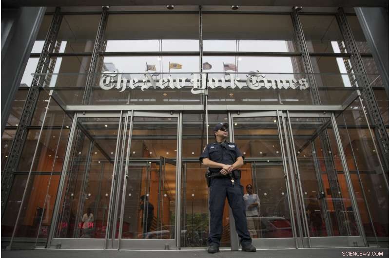 NYT Boosts Digital Subscriptions, Shares Rise