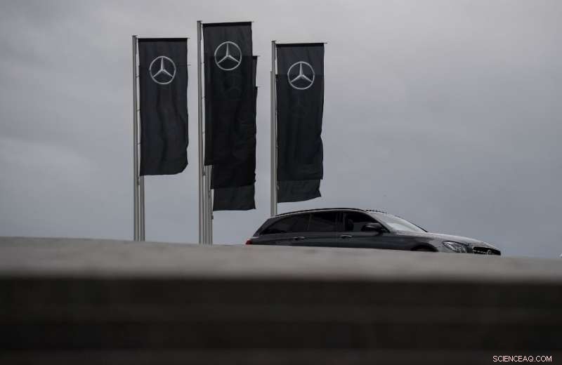 Mercedes-Benz Aims to Phase Out Combustion Engines by 2039, Pledges Carbon‑Neutral Vehicles