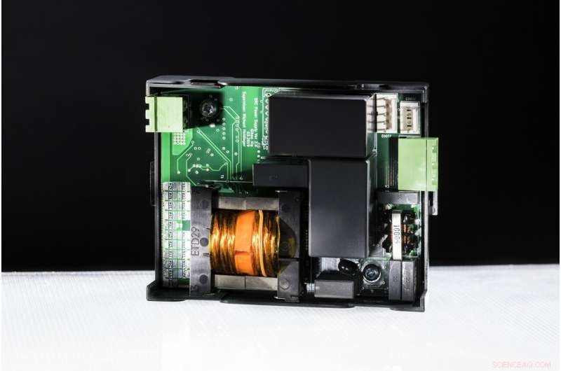 Long‑Lasting Power Supply Unit Extends Device Lifespan