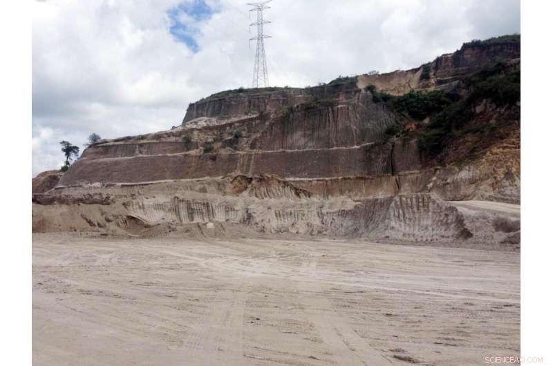 Cement’s Climate Impact: Transforming Industrial Waste into Carbon‑Neutral Alternatives