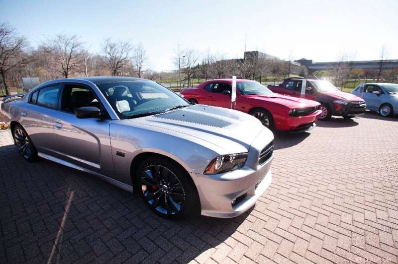 Renault Considers 50‑50 Merger with Fiat Chrysler, Eyeing Industry‑Shaping Deal