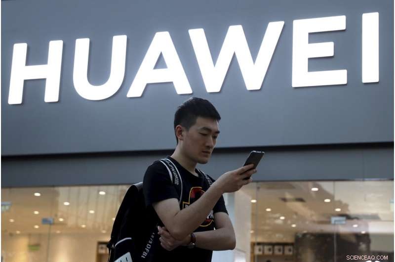 Huawei Challenges U.S. Security Law, Seeks Constitutional Ruling
