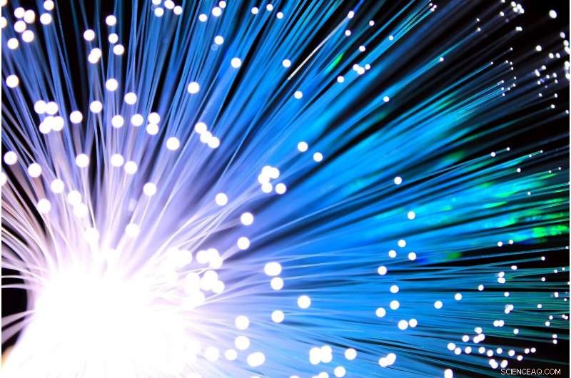 China Engineers Achieve 1.25 Gbps Secure Data Transmission Over 143 km Fiber Using Chaos-Based System
