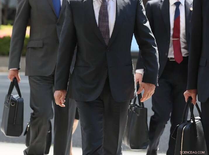 Renault and Fiat Chrysler Stalemate on Merger Terms, Source Confirms