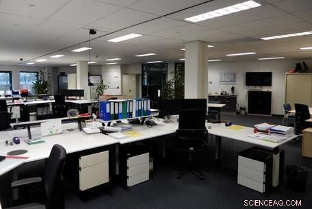 Cut Open-Plan Office Lighting Costs by 25% with a Smart Energy Strategy