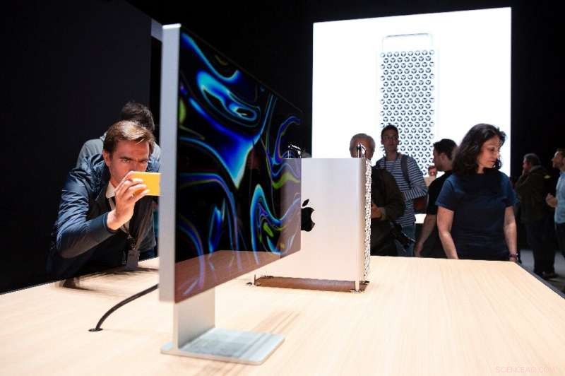 Apple Ends iTunes, Launches New Music Apps