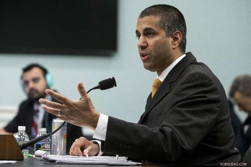 U.S. Regulates to Cut Down on Robocalls