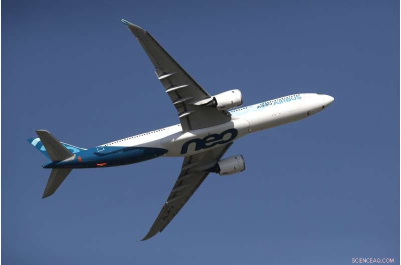 Boeing Issues Apology After Max Crashes, While Airbus Sees Strong Sales Growth