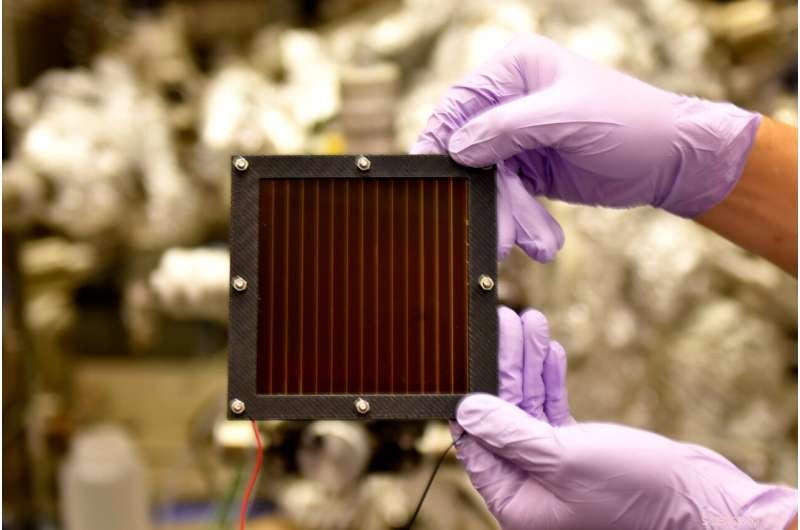 Self‑Healing Polymer Enhances Perovskite Solar Cells, Advancing Market Readiness