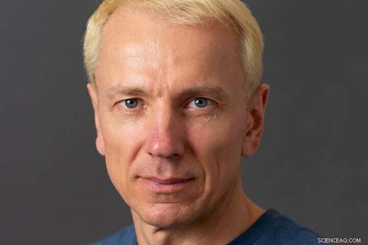 Smartphone Locking Habits Reveal Age: New UBC Study