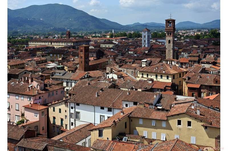 5G: The Catalyst for Democratizing the Telecoms Industry