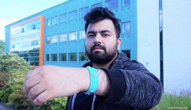 Smart Materials Offer Real‑Time Insight into Wearers  Emotions