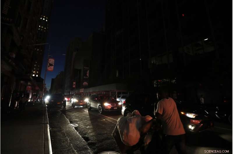 NYC Faces Widespread Power Outage, Thousands Left Without Electricity