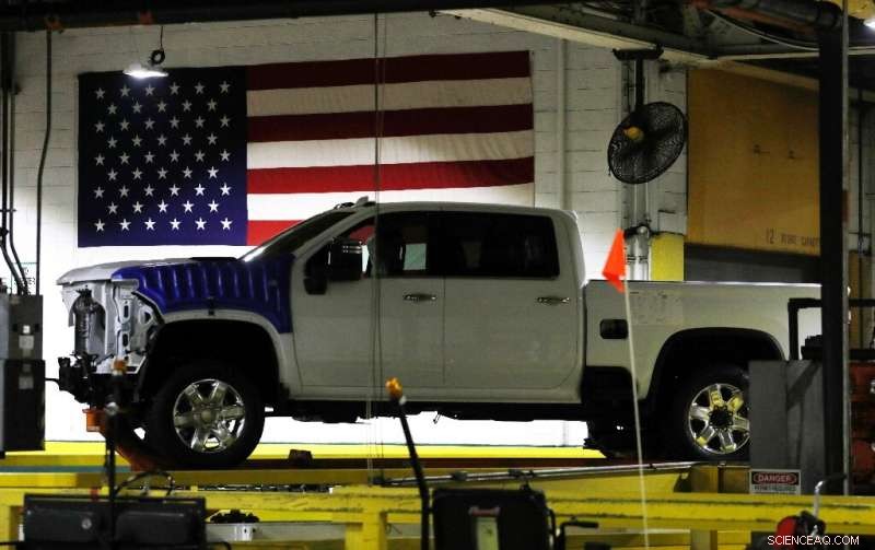 Premium Truck Sales Drive GM Earnings Up Despite Declining Volume