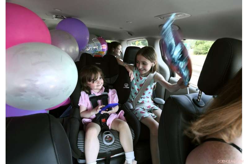 Minivan Sales Decline, Yet Industry Experts Forecast Continued Viability