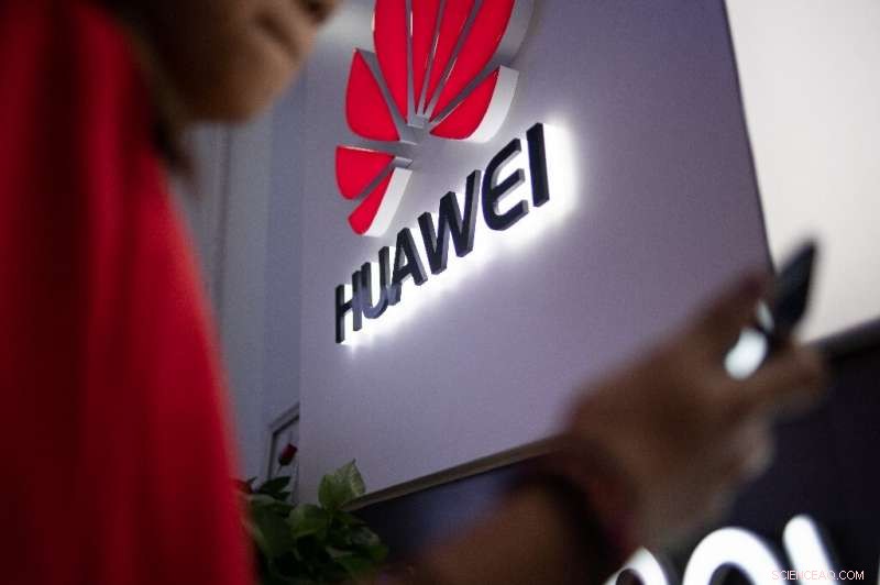 Huawei Debuts Proprietary OS to Compete with Android