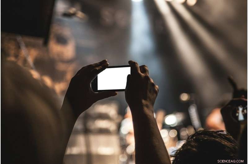 Consumers Say They ll Never Upgrade Their Smartphones for $1,000