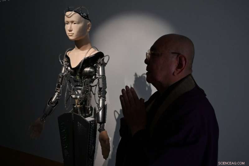 Japan’s 400‑Year‑Old Temple Introduces Robot Priest to Revitalize Buddhism