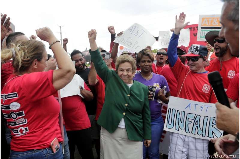 AT&T and Union Confirm 20,000 Strikers Will Resume Work