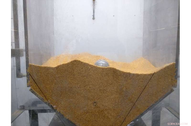 Purdue Innovation: Device Enhances Powder Flow and Product Integrity