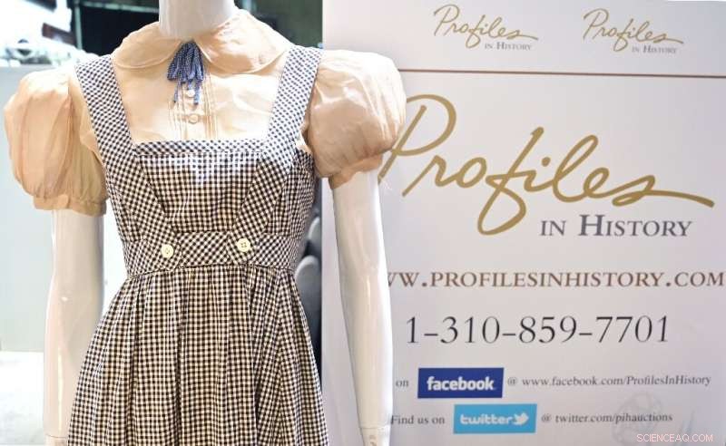 Darth Vader Helmet to Feature in $10M Hollywood Auction