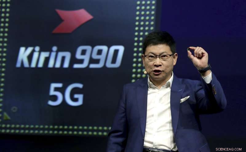 Huawei Unveils Advanced Kirin 990 5G Chipset, Elevating Smartphone Performance