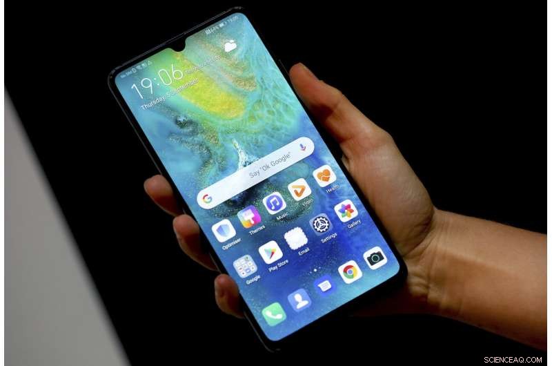 Huawei Unveils Advanced Kirin 990 5G Chipset, Elevating Smartphone Performance