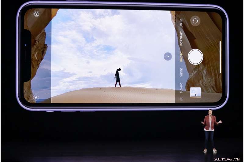 Apple Launches $5/Month Streaming Service to Compete with Netflix