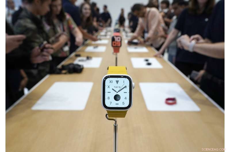 Apple Launches $5/Month Streaming Service to Compete with Netflix