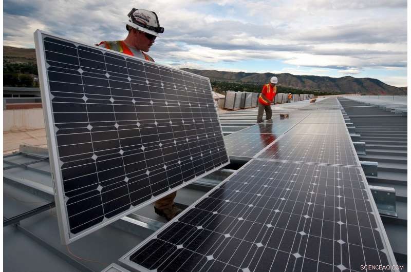 New Study Reveals Short-Lived Solar Panels Can Be Cost-Effective