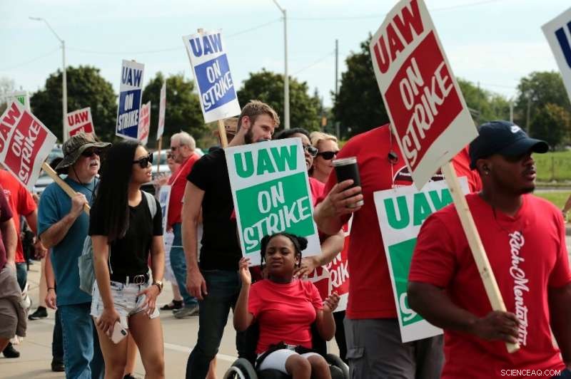 GM Suspends 1,225 Workers as Strike Enters Second Week