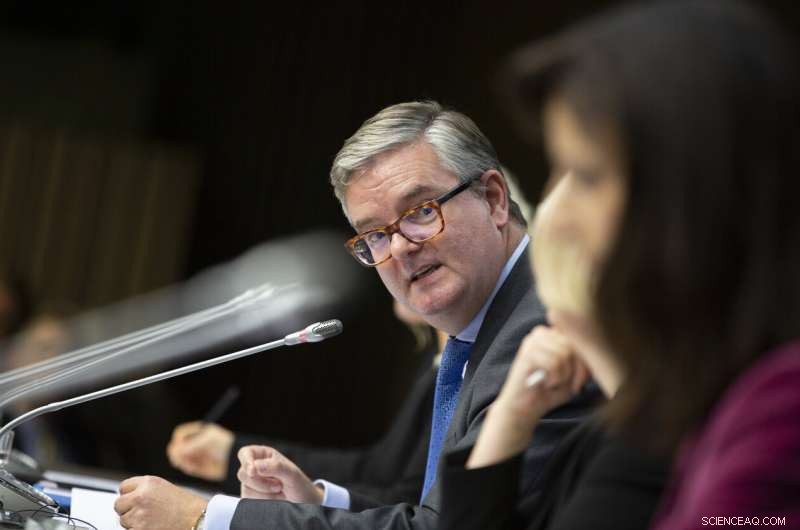 EU Identifies Hostile Nations as 5G Security Threats, Chooses Not to Name Them