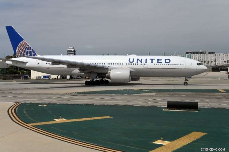 United Airlines Delays Boeing 737 MAX Service Until 2020