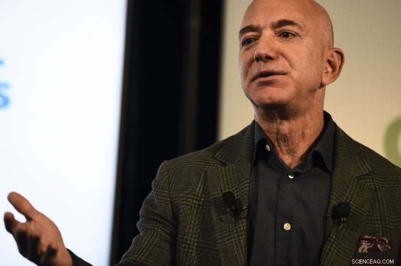 Amazon Urges Government to Regulate Facial Recognition Technology