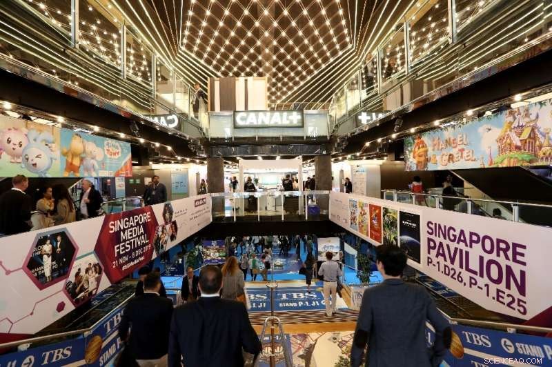 Streaming Rivals Eye Ad‑Supported Models to Challenge Netflix