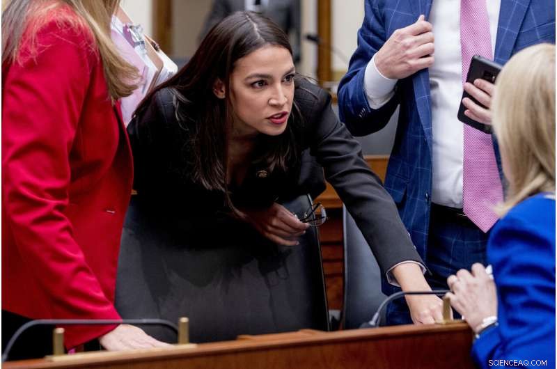 Facebook Explains Zuckerberg’s Comments on False Political Ads