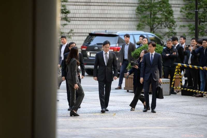 Samsung Scion Lee Jae‑Yong Faces Retrial Over Bribery Charges