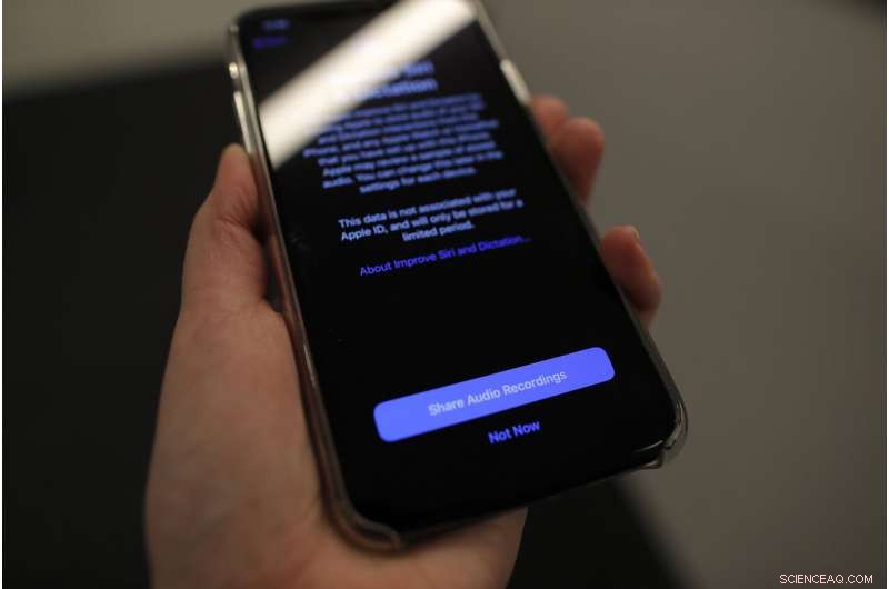 Apple Reinstates Human Review of Siri Voice Commands with iOS 13.2 Update