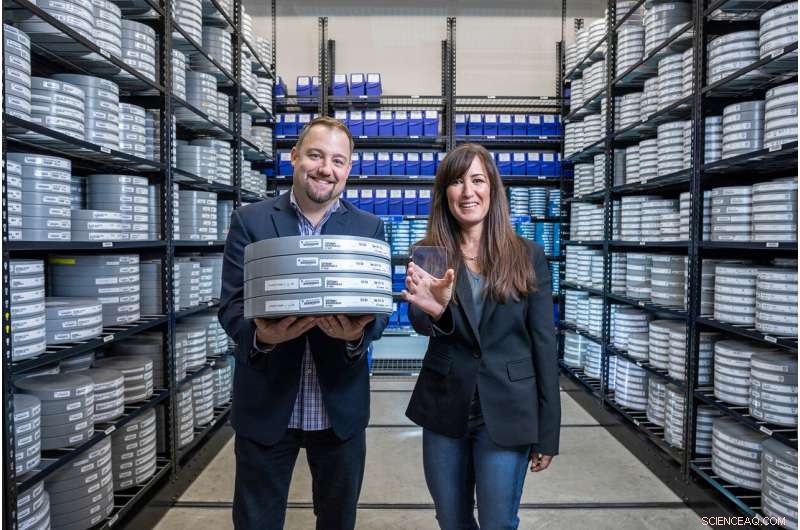 Project Silica: Microsoft & Warner Bros. Store 75GB of  Superman  on Quartz Glass