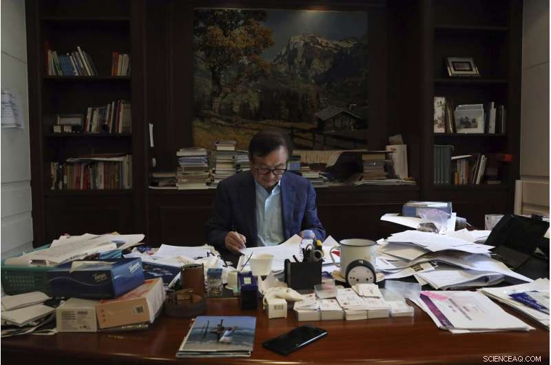 Huawei Founder Ren Zhengfei: U.S. Sanctions Not His Toughest Crisis