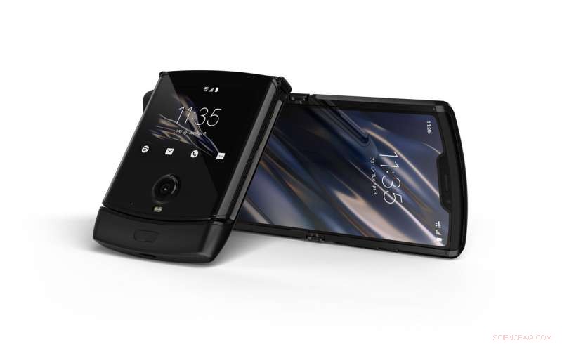 Motorola Unveils Revolutionary Foldable Phone with Classic Flip Design
