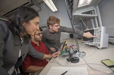 WPI Engineers Develop Miniaturized Wireless Oxygen Sensor to Monitor Sick Infants