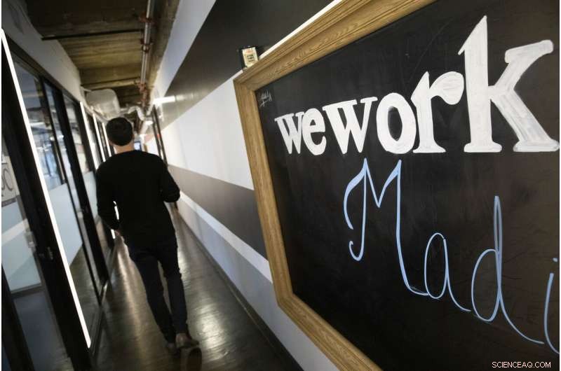 WeWork Records $1.25 Billion Loss in Q3, Highlighting Financial Struggles