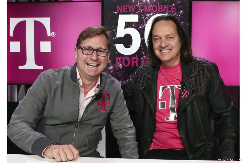 T-Mobile CEO Set to Resign as Sprint Merger Delayed