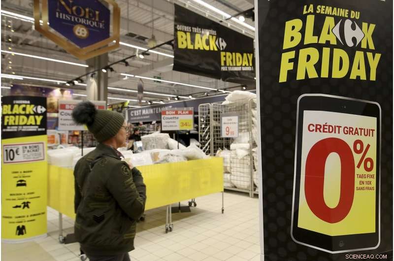 Global Black Friday Rush Sparks Mixed Reactions