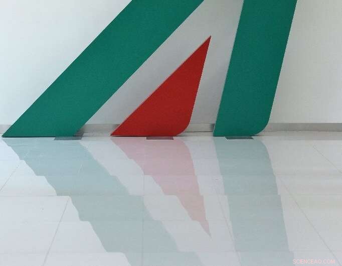 Alitalia Faces Uncertain Future as Rescue Efforts Stall