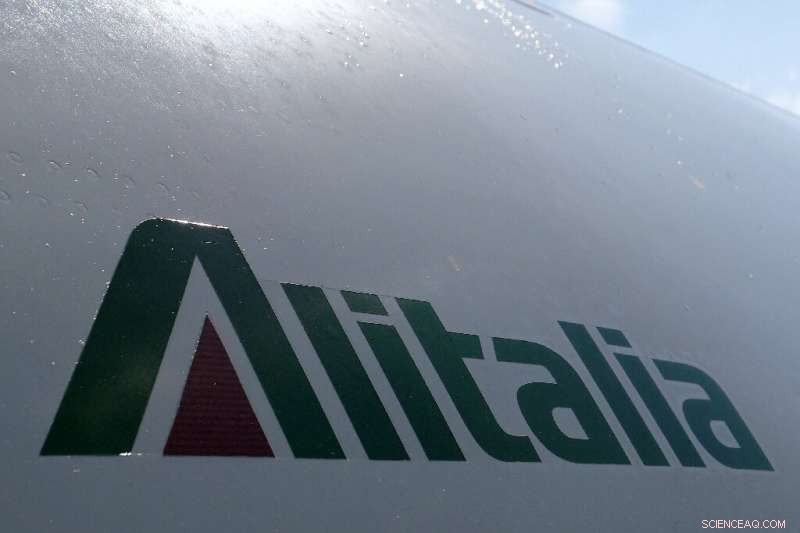 Alitalia Faces Uncertain Future as Rescue Efforts Stall