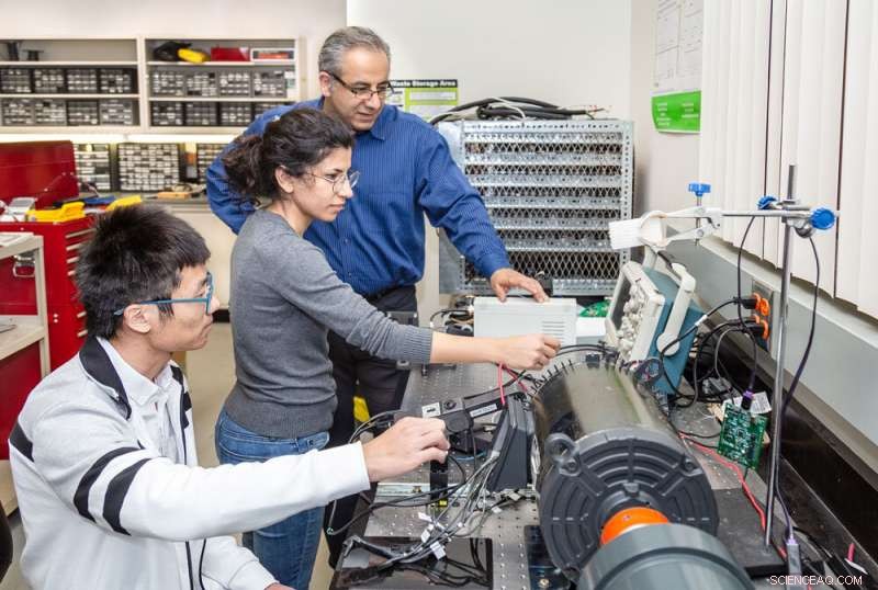 UT Dallas Engineers Liquid Metal Generator to Convert Waste Heat into Clean Electricity