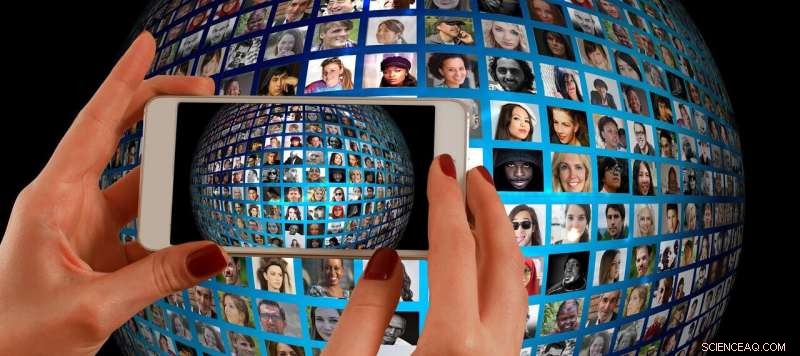 How Facebook’s Ad Delivery System Amplifies Political Polarization in the U.S.