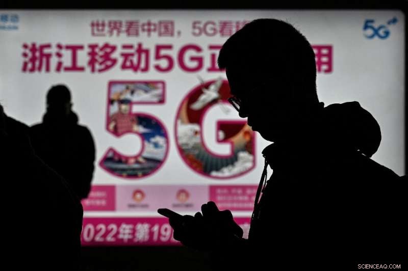 China Cautions Tech Giants Over App Privacy Violations